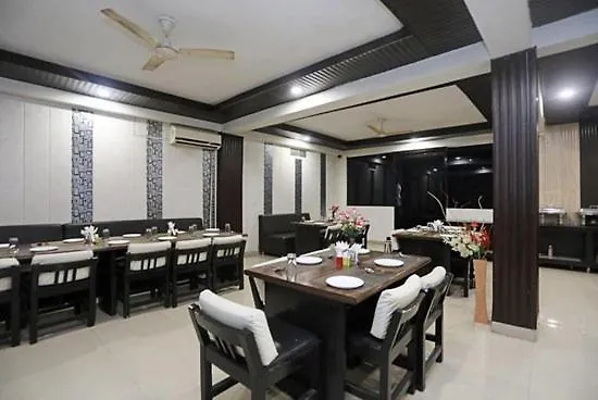 Hotel Areeba By The Golden Taj Group & Hotels Agra  Agra (Uttar Pradesh)