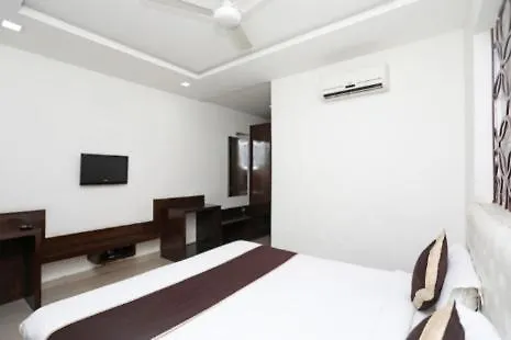 Hotel Areeba By The Golden Taj Group & Hotels Agra