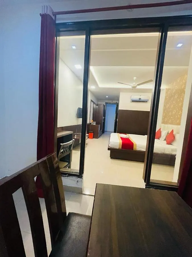 אגרה Hotel Areeba By The Golden Taj Group & Hotels