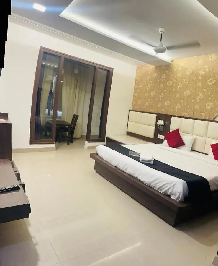 Hotel Areeba By The Golden Taj Group & Hotels Agra