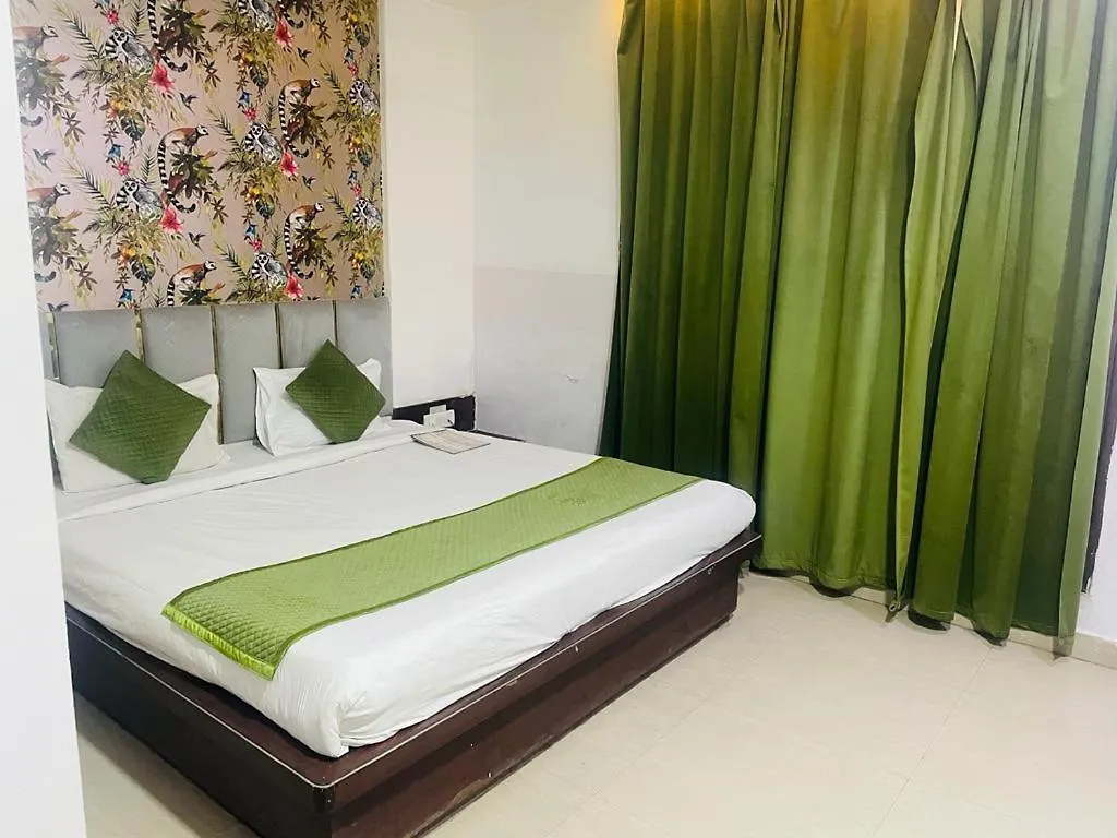 Hotel Areeba By The Golden Taj Group & Hotels Agra